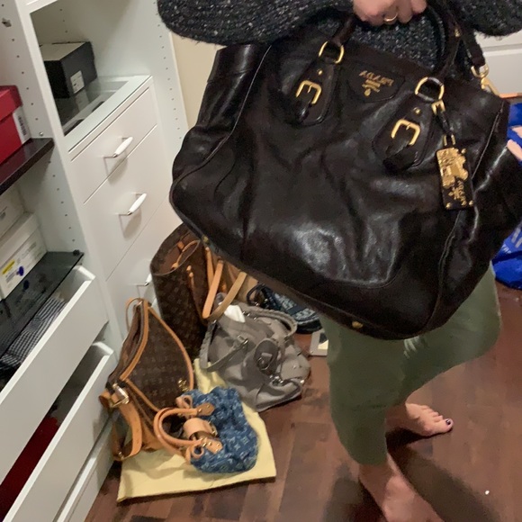 Prada messenger bag - Picture 10 of 17